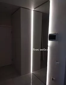 Шкаф распашной + зеркало с подсветкой № 37475