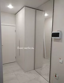 Шкаф распашной + зеркало с подсветкой № 37475