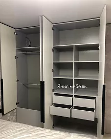 Шкаф распашной № 37502