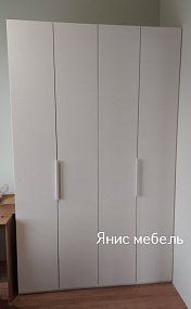 Шкаф